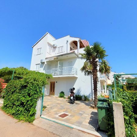 Apartments Neva & Neva Beach House Srima Ngoại thất bức ảnh