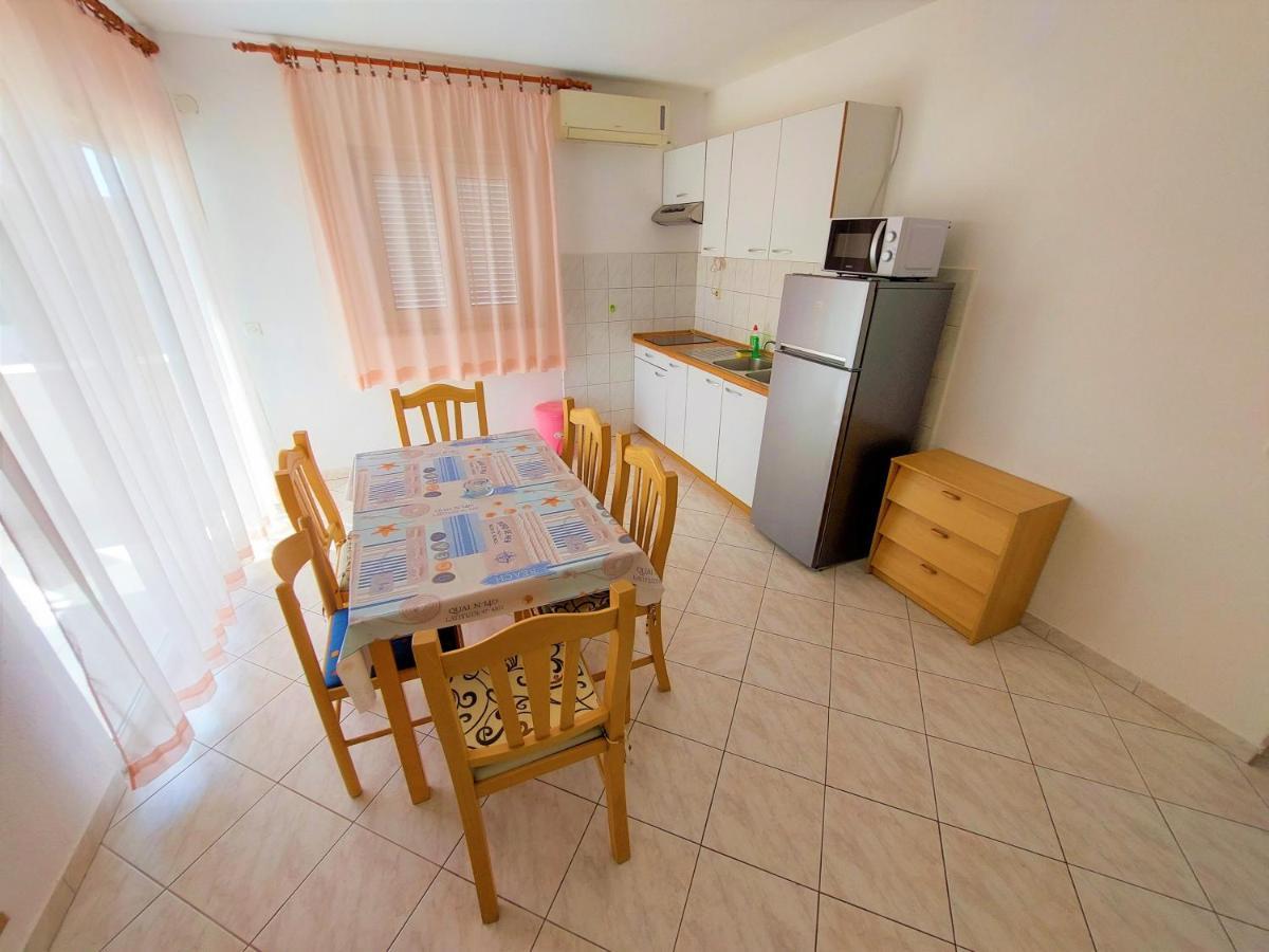 Apartments Neva & Neva Beach House Srima Ngoại thất bức ảnh