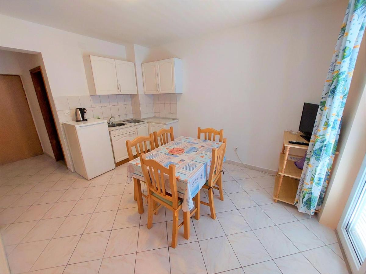 Apartments Neva & Neva Beach House Srima Ngoại thất bức ảnh