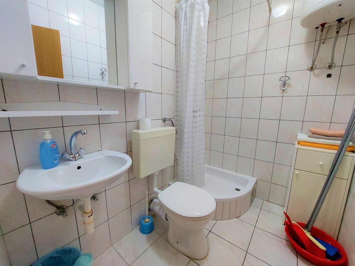 Apartments Neva & Neva Beach House Srima Ngoại thất bức ảnh