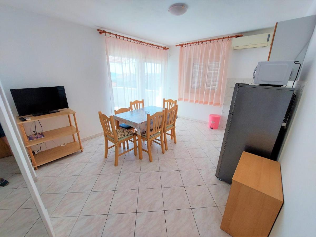 Apartments Neva & Neva Beach House Srima Ngoại thất bức ảnh