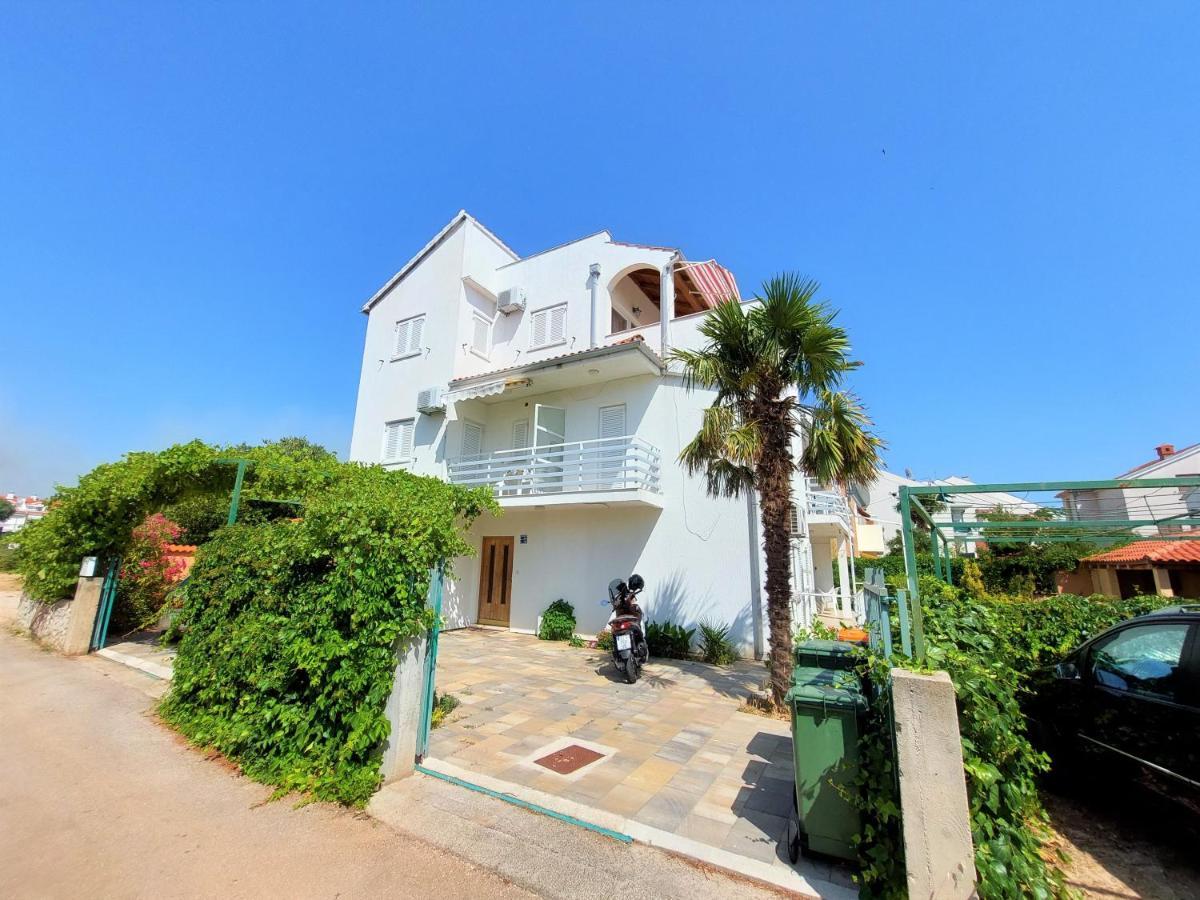 Apartments Neva & Neva Beach House Srima Ngoại thất bức ảnh