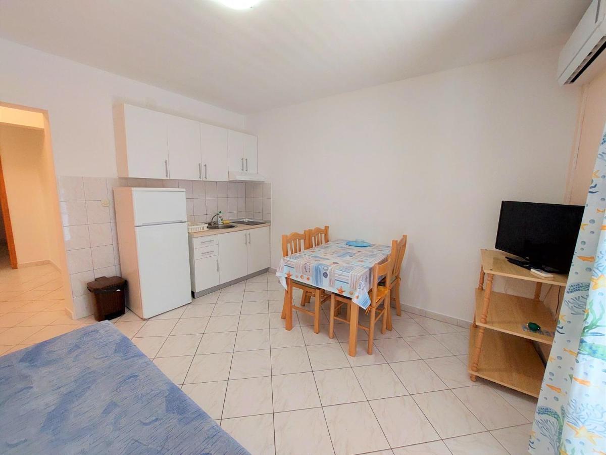 Apartments Neva & Neva Beach House Srima Ngoại thất bức ảnh