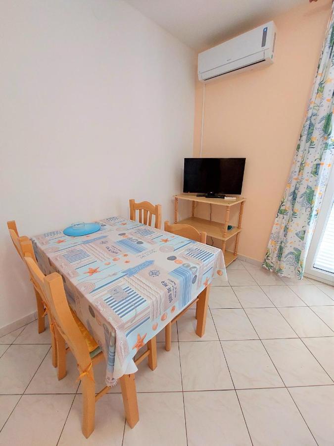Apartments Neva & Neva Beach House Srima Ngoại thất bức ảnh