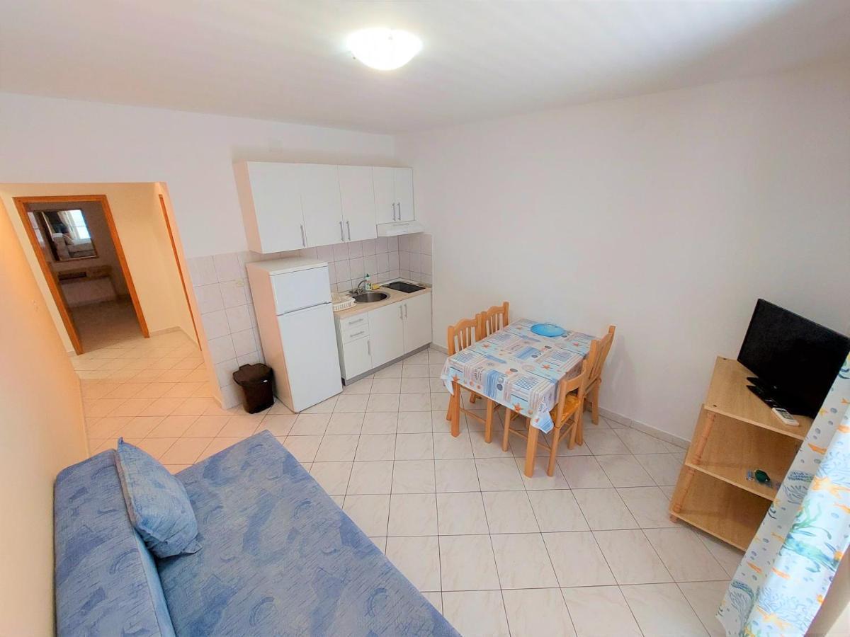 Apartments Neva & Neva Beach House Srima Ngoại thất bức ảnh