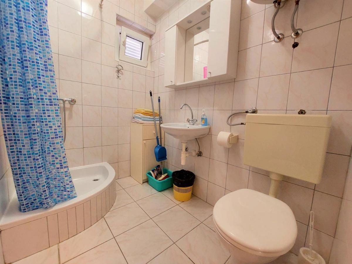 Apartments Neva & Neva Beach House Srima Ngoại thất bức ảnh