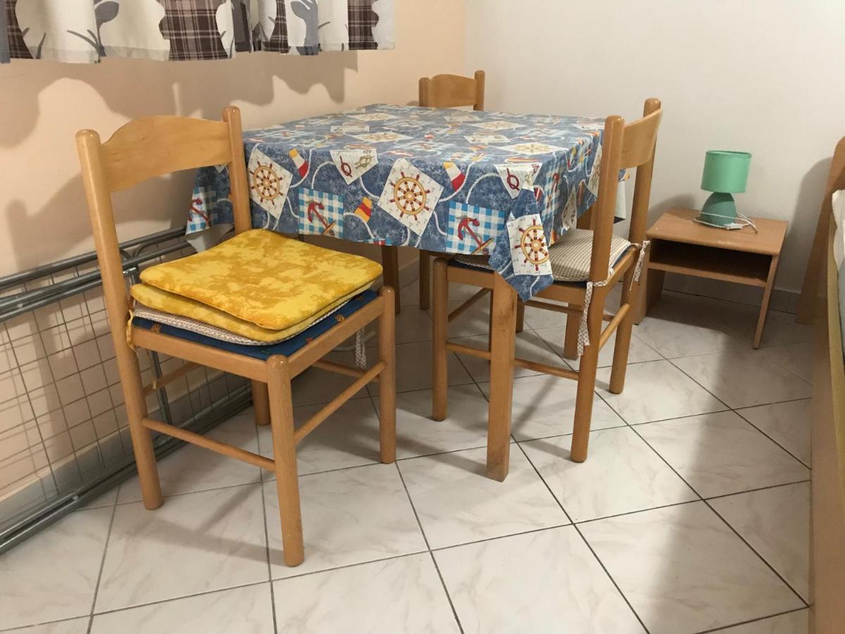 Apartments Neva & Neva Beach House Srima Ngoại thất bức ảnh