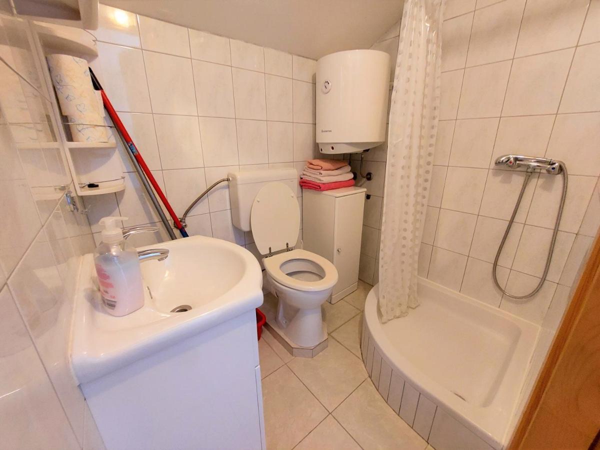 Apartments Neva & Neva Beach House Srima Ngoại thất bức ảnh