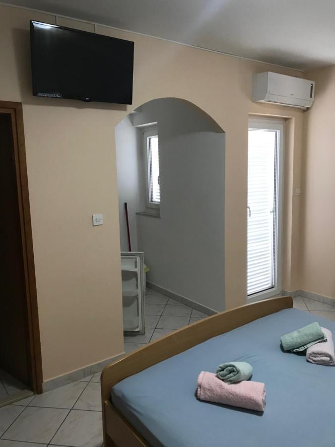 Apartments Neva & Neva Beach House Srima Ngoại thất bức ảnh