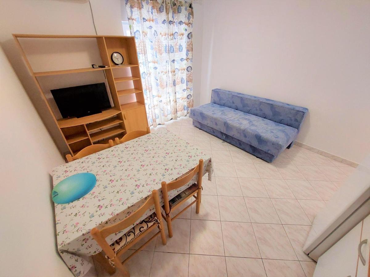 Apartments Neva & Neva Beach House Srima Ngoại thất bức ảnh